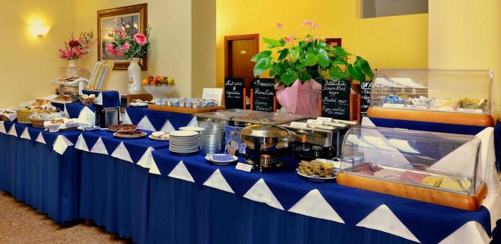 Eden Hotel 3*
